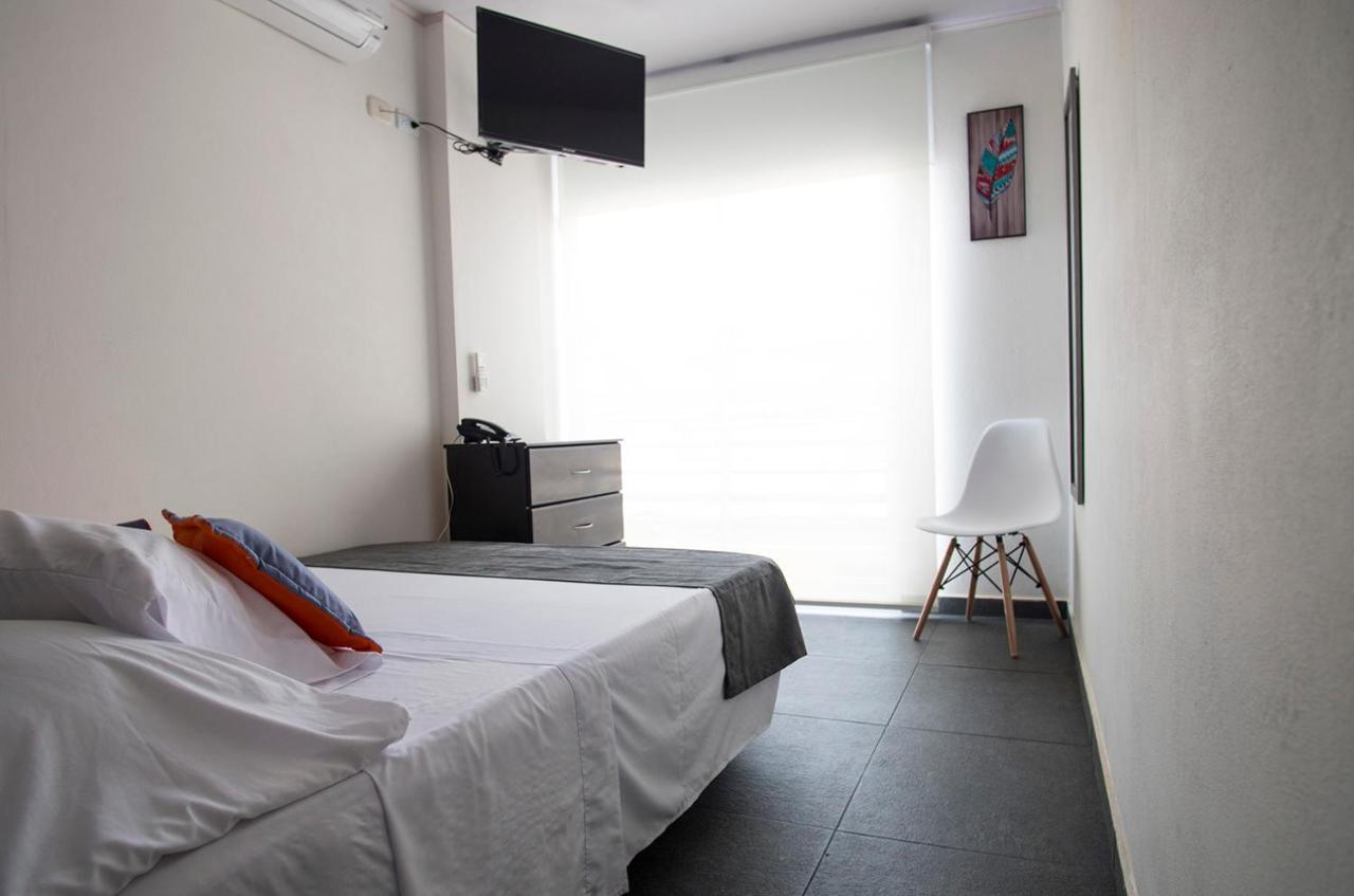 Hotel Grand H&R Villeta Eksteriør billede