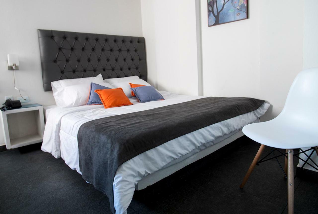 Hotel Grand H&R Villeta Eksteriør billede
